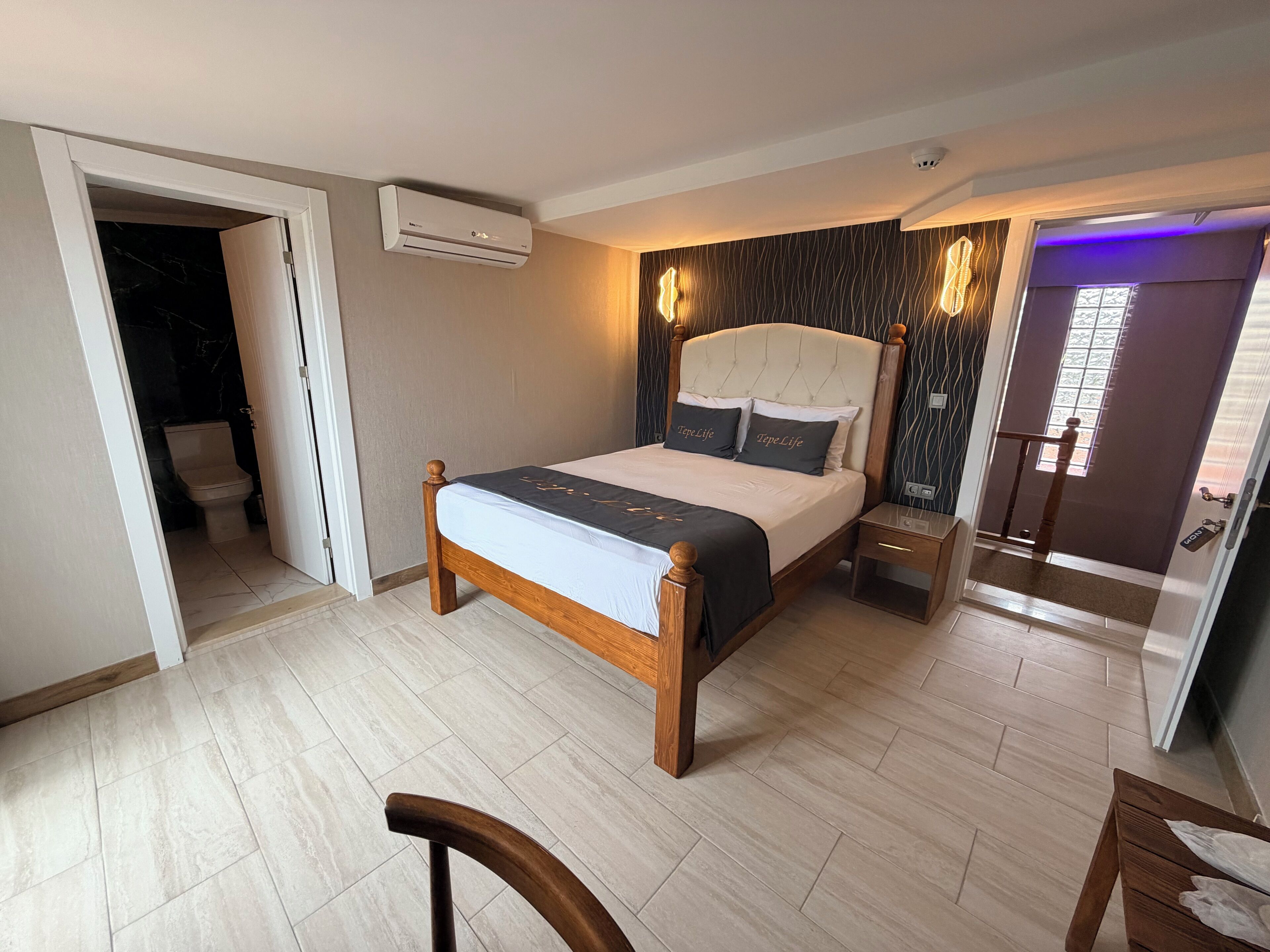 Standard Room, Garden View | In-room safe, laptop workspace, free WiFi