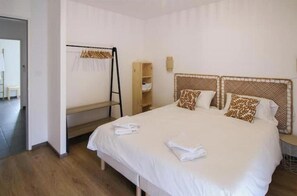 Unclassified image, 5 of 25, button - New, air-conditioned house with all the amenities, ideal for families and groups of friends. (biscarrosse)