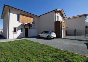 Exterior - Vrbo Property (biscarrosse)