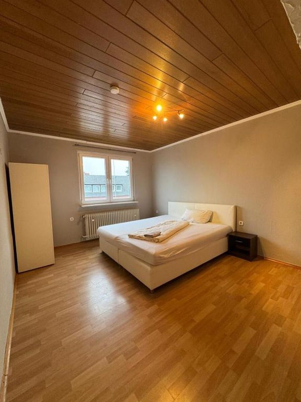 10 chambres, fer et planche à repasser, Wi-Fi gratuit, draps fournis