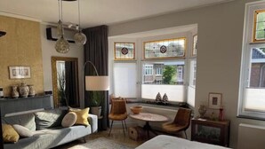 Unclassified image, 4 of 84, button - Attractive years-30s dream house Center Maastricht / district St.. Pieter (Maastricht)