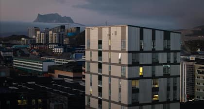 Aurora City Apartments