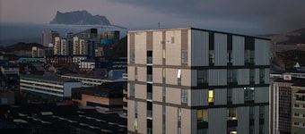 Aurora City Apartments