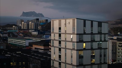Aurora City Apartments