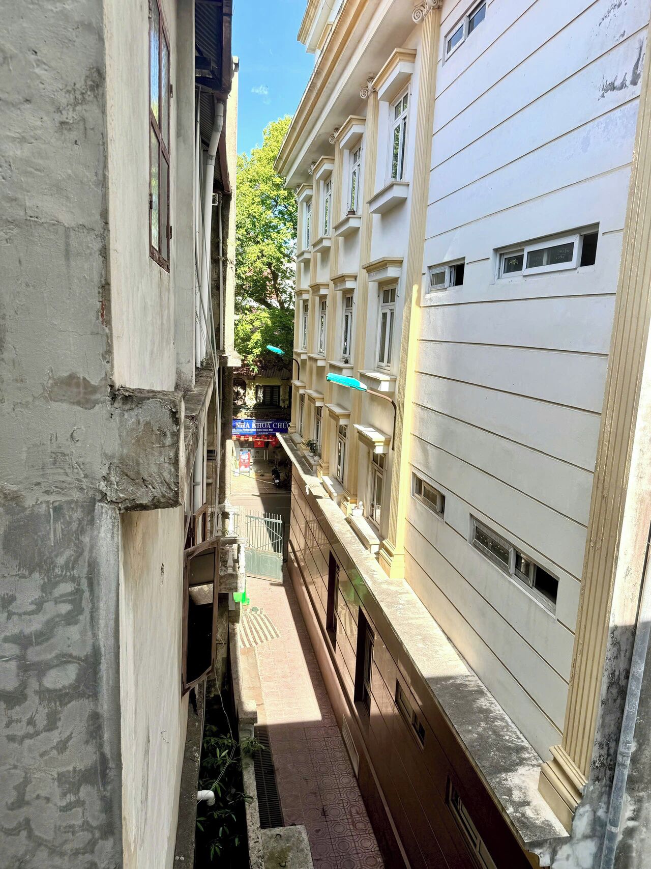 Suíte família, sacada, vista para a cidade | Diversos