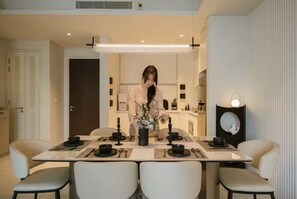 Dining - Chic Cityscape Stay in Bukit Bintang, TRX | 1-6pax (Kuala Lumpur)