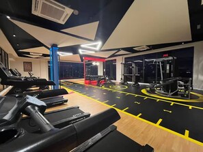 Fitness facility - Cozy Cityscape Stay in KLCC, Quill Mall | 1-5 pax (Kuala Lumpur)