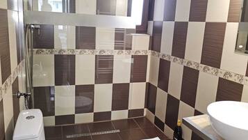 Studio, City View | Bathroom