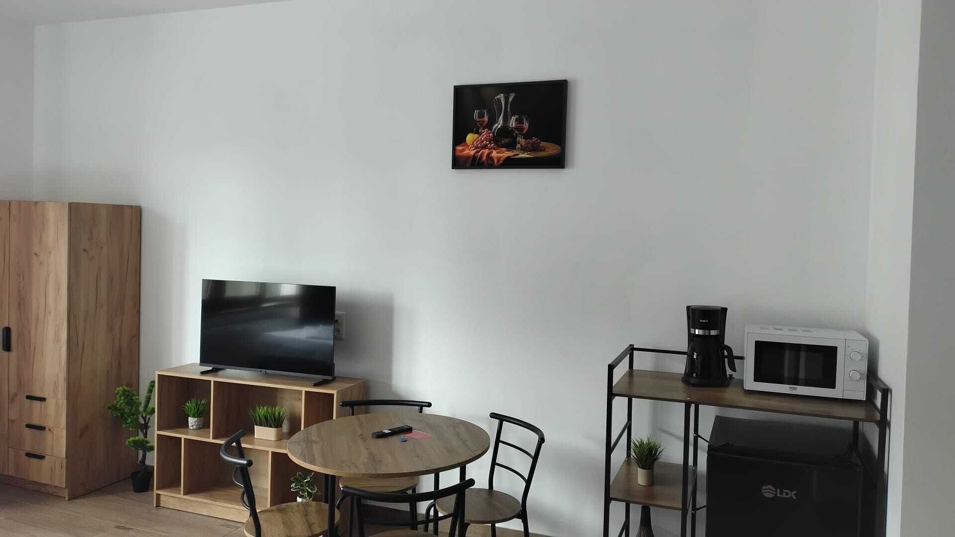 Studio, City View | Living area