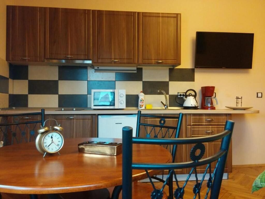 Studio, City View | Private kitchen