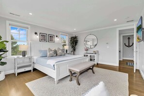 4 Schlafzimmer, BĂŒgeleisen/BĂŒgelbrett, Reisekinderbett, WLAN