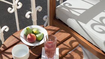 Superior Suite, Balcony, Courtyard View | Terrace/patio