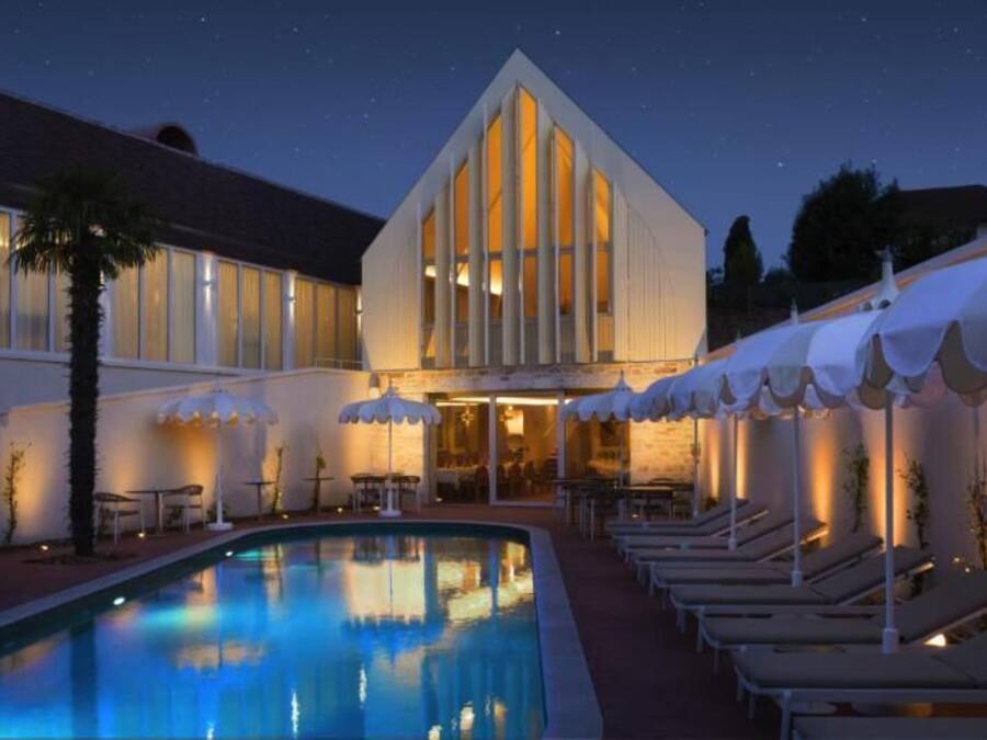 Seasonal outdoor pool