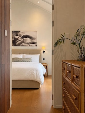 House, Kitchenette, Garden View | Seterika/papan seterika, Wi-fi percuma 
