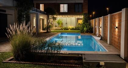 13 Guest House Spacious: Quincho Swimming Pool Games