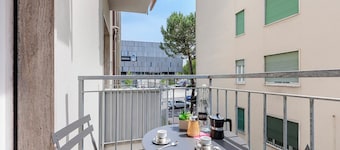 Arena Living BGY Apartment