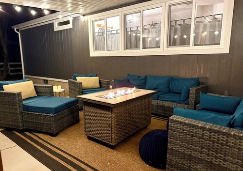 New listing in Manila! Boat parking, Sleeps 8+, 12 min to FG Boat Ramp
