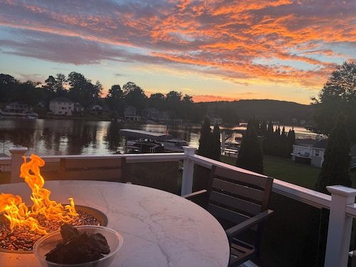Family-Friendly Highland Lake Waterfront w/ Private Dock & Shallow Walk-In — 5BR