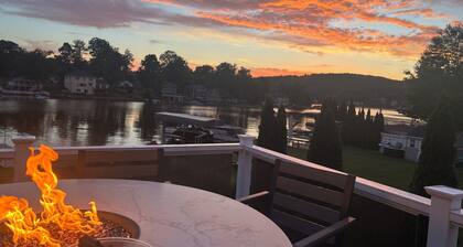 Family-Friendly Highland Lake Waterfront w/ Private Dock & Shallow Walk-In — 5BR