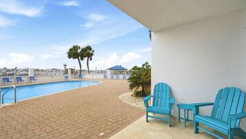 Condo, varias camas (SeaSpray Riverside 112) | Alberca | Alberca al aire libre