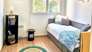 Interior - Cocoon apartment in Sanguinet - lake, forest, Pilat dune and ocean (Sanguinet)