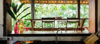 House in Native Architecture Style - Barra do Sahy