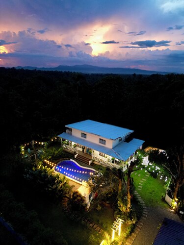 Farmstay Marshwind Sanctuary Near Tagaytay