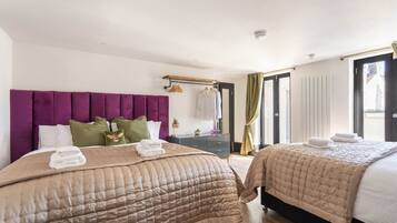 1 bedroom, desk, iron/ironing board, travel cot