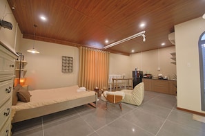 Elite Apartment | Free WiFi, bed sheets