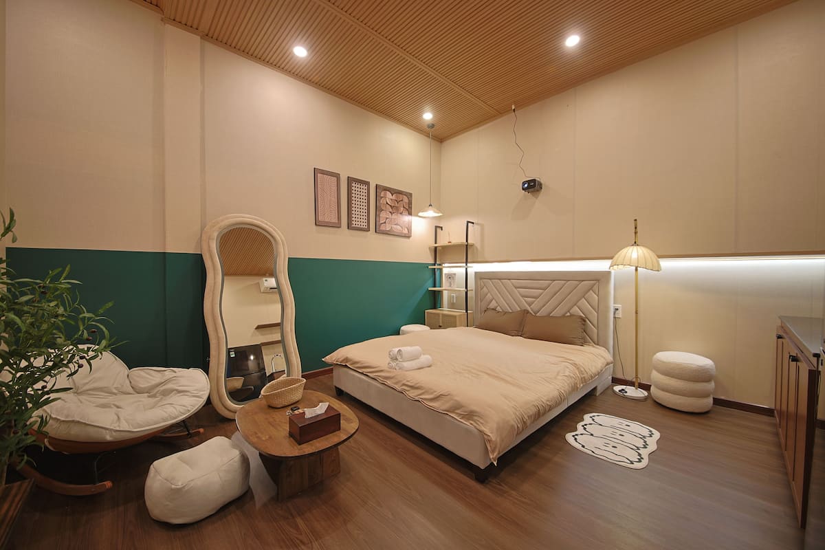 Classic Apartment | Free WiFi, bed sheets