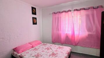 1 Schlafzimmer, kostenloses WLAN, Bettwäsche