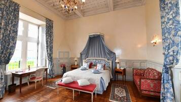 Deluxe Double Room, Courtyard View | Free WiFi