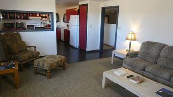 Cicada Anglers Retreat | Living area