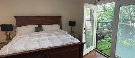 2 habitaciones, tabla de planchar con plancha, wifi y ropa de cama