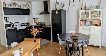 Bright, well-equipped apartment in Saint-Ouen.