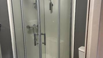 Chambre simple | Salle de bain