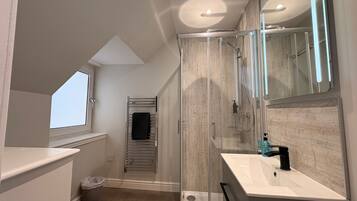 Double Room | Bathroom