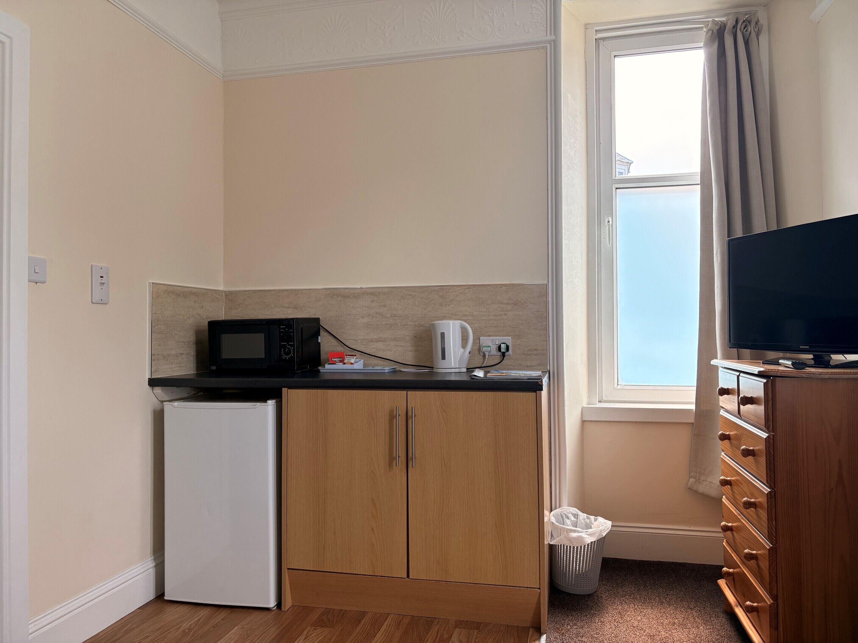 Single Room | Interior