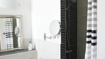 Classic Double Room, Air conditioning, City View | Bathroom