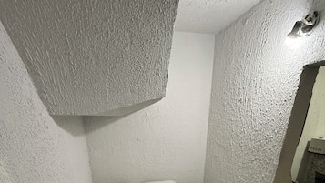 1 camera, Wi-Fi gratuito, lenzuola