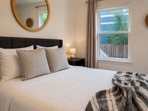 Iron/ironing board, travel crib, WiFi, bed sheets