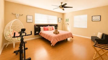 4 habitaciones, tabla de planchar con plancha, internet y ropa de cama