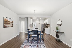 Dining - 3BR Home | Minutes to World Cup & BeltLine (Atlanta)