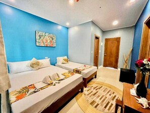 Desk, free WiFi, bed sheets - Palette Lifestyle Pangnao Resort Bohol (Panglao)