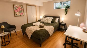 3 bedrooms, WiFi, bed sheets