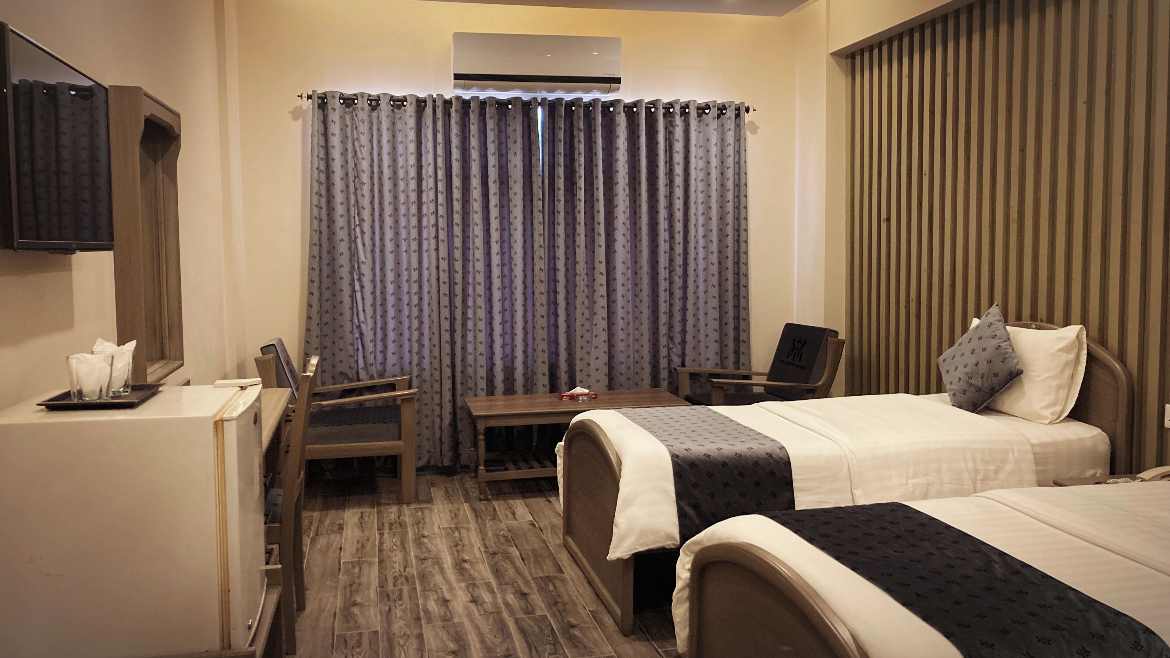 Deluxe Triple Room | Desk, laptop workspace, free WiFi, wheelchair access