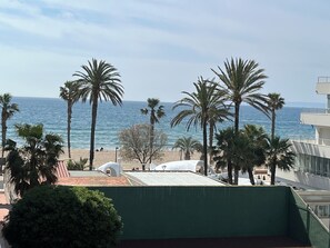 Property grounds - Holiday Center 3302 - Studio Apartment, Sleeps 4 (Roses)