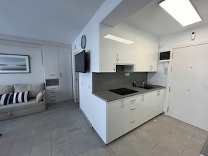 Private kitchen - Holiday Center 3302 - Studio Apartment, Sleeps 4 (Roses)