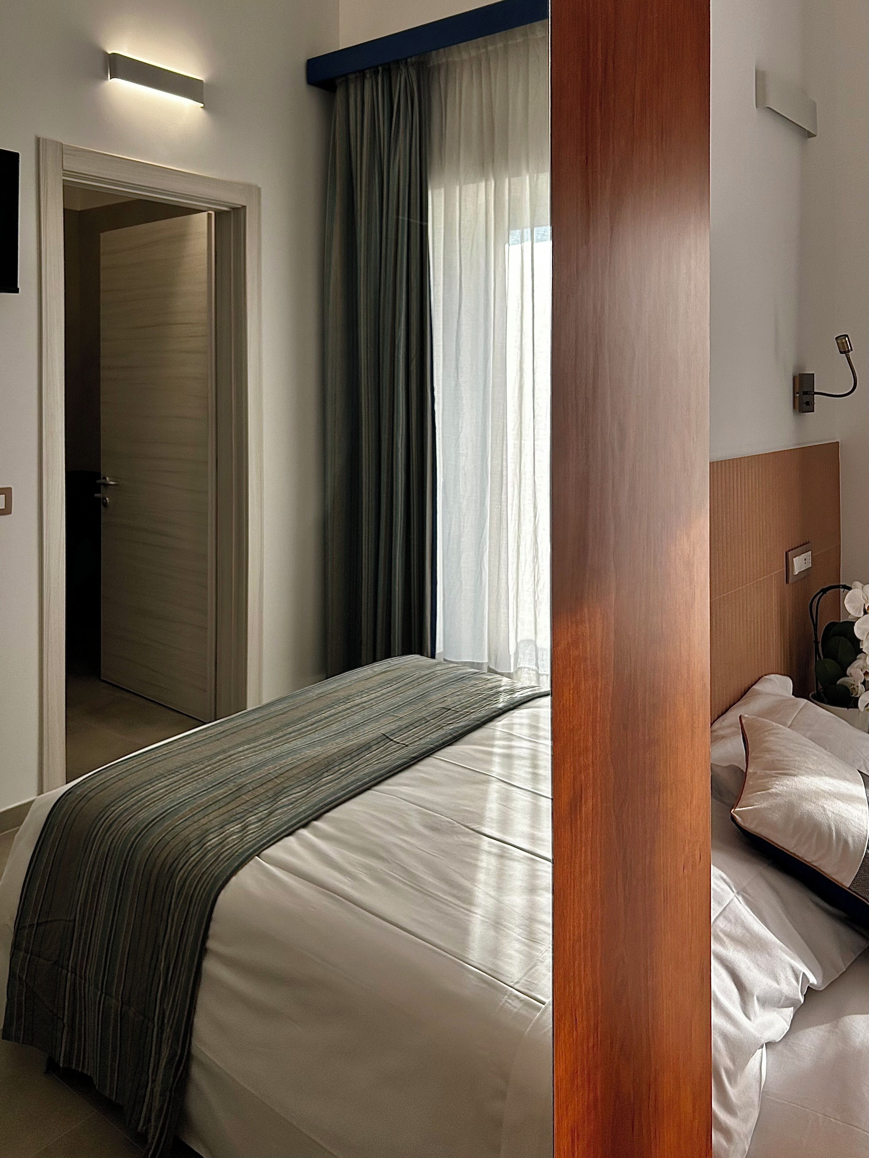 Single Room, Balcony | In-room safe, soundproofing, free WiFi