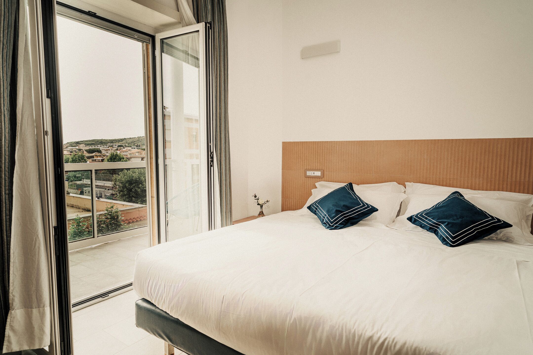 Doppelzimmer, Balkon | Zimmersafe, schallisolierte Zimmer, kostenloses WLAN